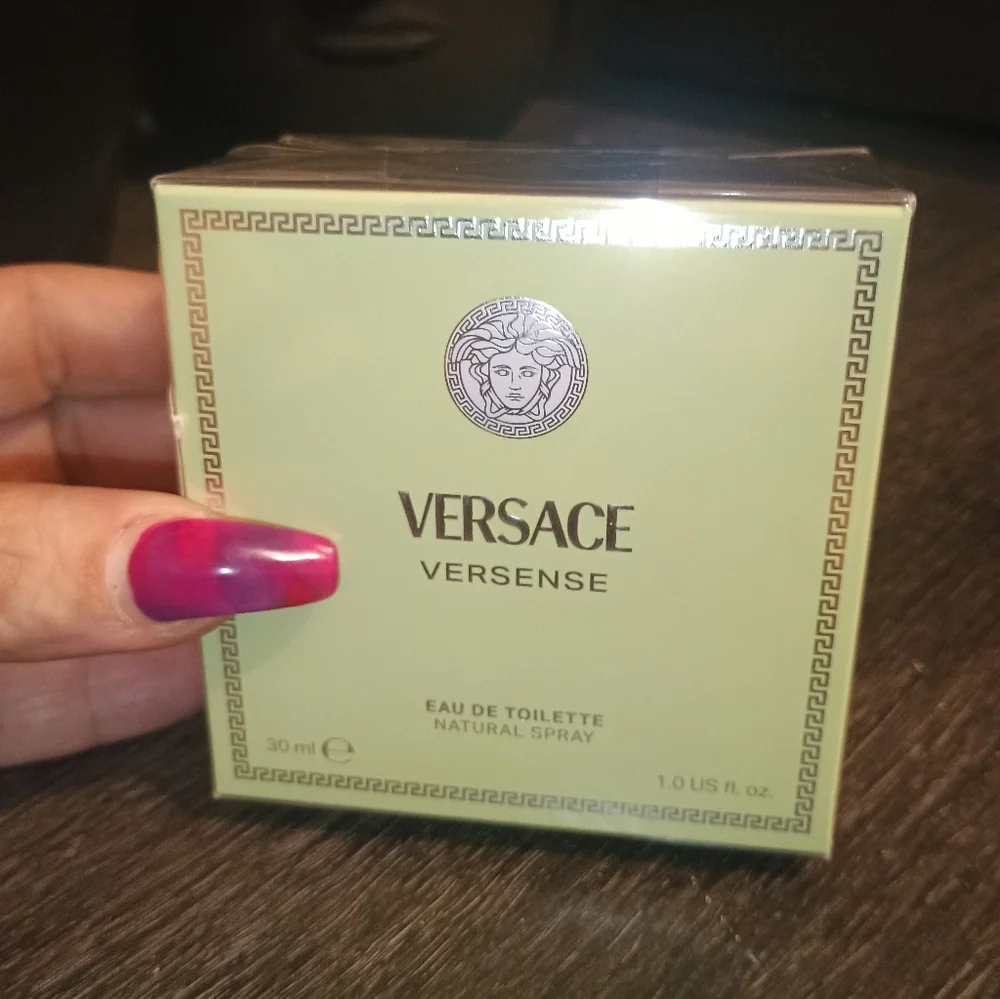 Versace Versense Eau de Toilette. Men's Cologne New In Box - Picture 2 of 7